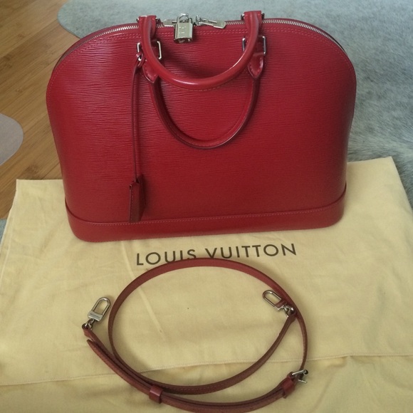 Louis Vuitton GM Alma Epi Authentic purse - Picture 2 of 4