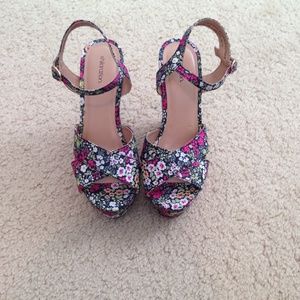 Floral Wedges