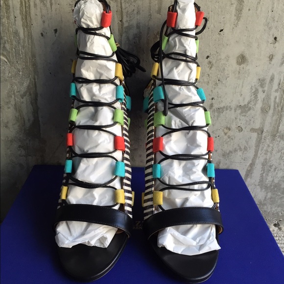 Aquazzura- Sz 38.5 - Picture 2 of 4