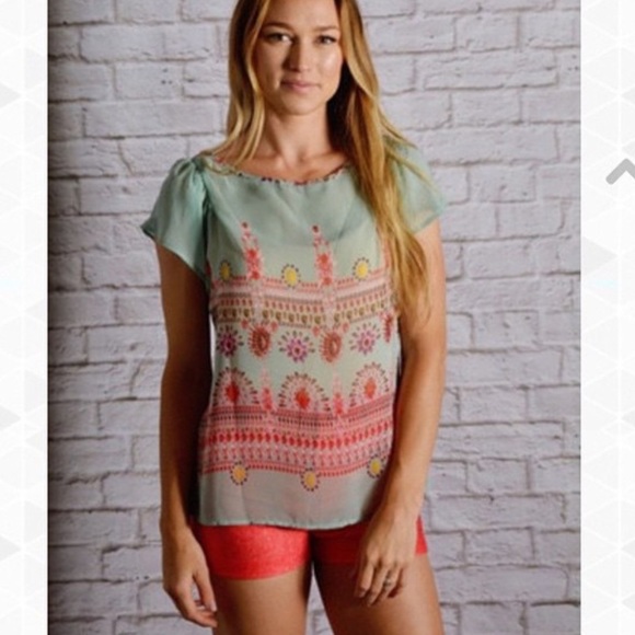Chiffon short sleeves top - Picture 1 of 1