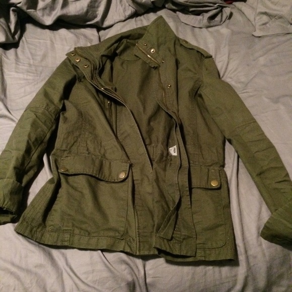 Love Culture Outerwear - NEEDS TO GO!!! Adorable Green Army Jacket!