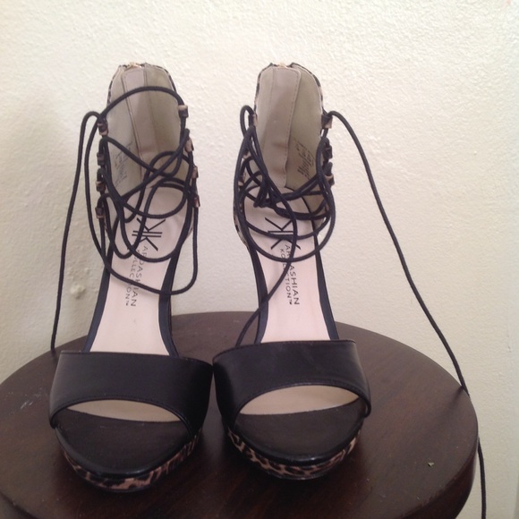 Kardashian Kollection heels - Picture 4 of 4