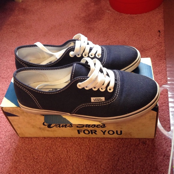Navy Blue Vans Low Pros (comes with box) - Picture 1 of 2