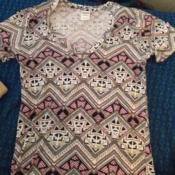 PINK v  neck