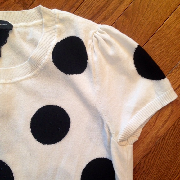 *New Listing* Polka Dots! Short Sleeve Sweater