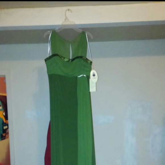 New dress - Picture 3 of 3