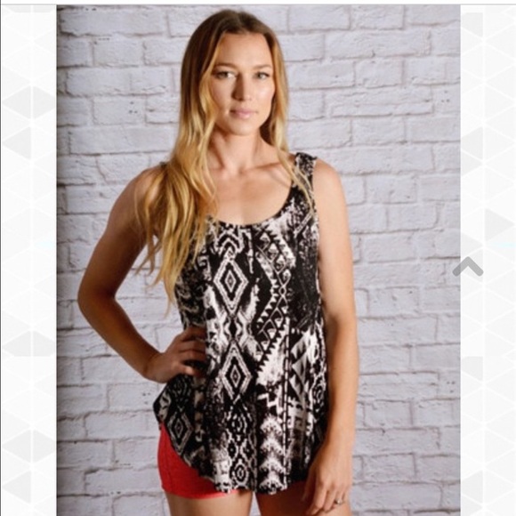 Tank top tribal