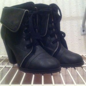 Black Heeled Booties!