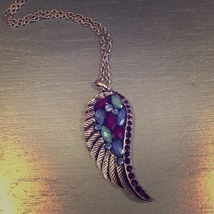 Long pendant necklace
