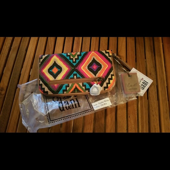 SOLD Bundle Wallet