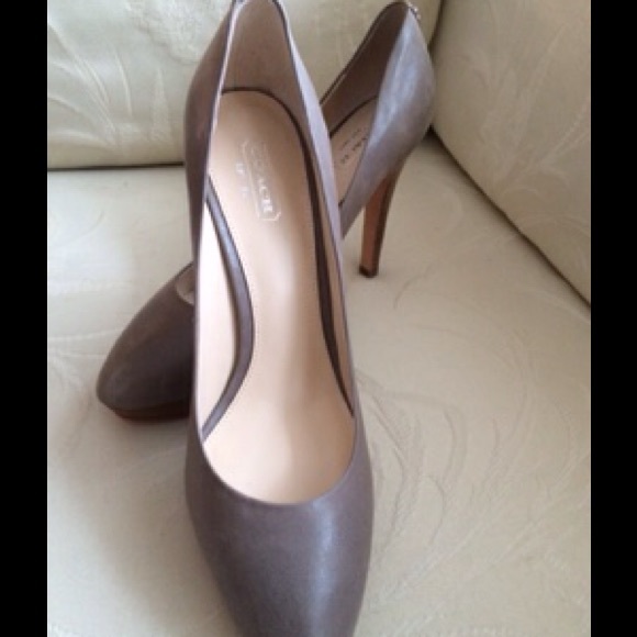 Coach 'Chelsie' Shoes sz 9 1/2 - New in Box