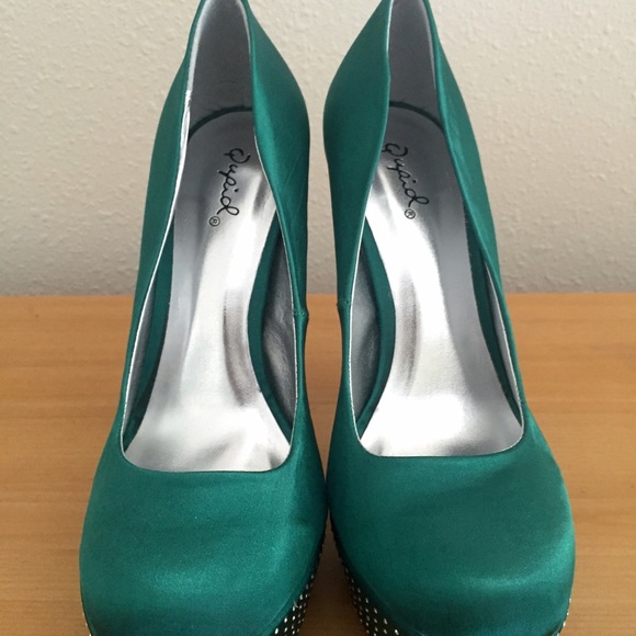 Green Satin Heels - Picture 2 of 3