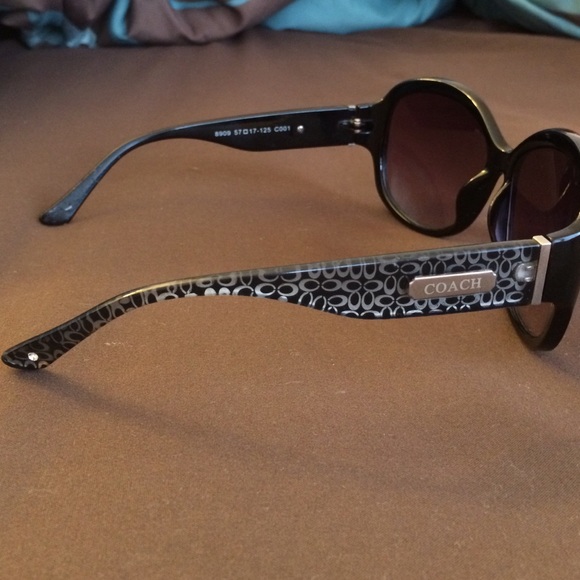 Coach sunglasses - Picture 2 of 4