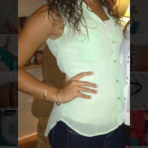 Mint green button up short sleeve collared shirt