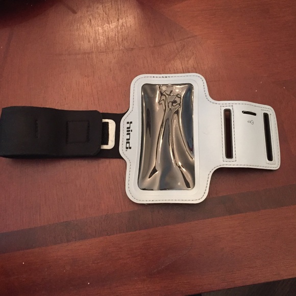 iPhone 5/5s workout armband