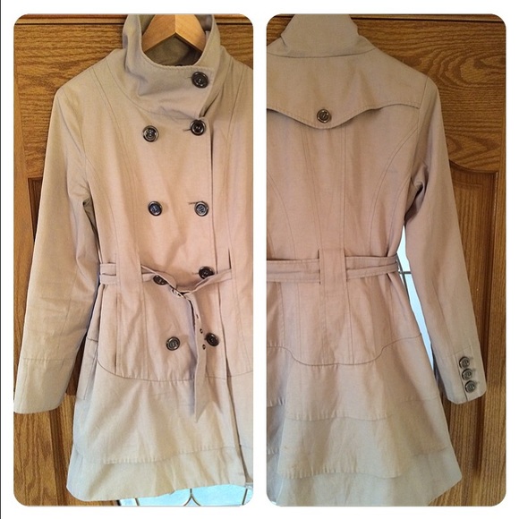 GUESS Silver Trenchcoat