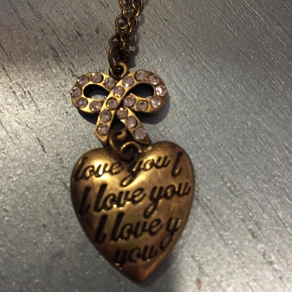 Small pendant necklace - Picture 2 of 2