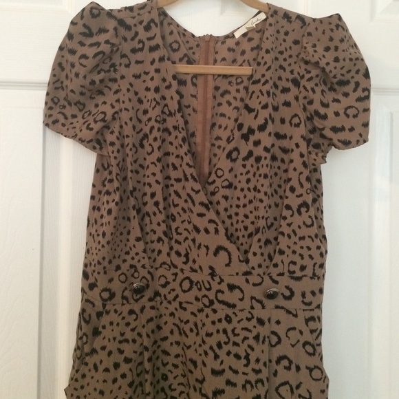 Leopard Romper! - Picture 2 of 2