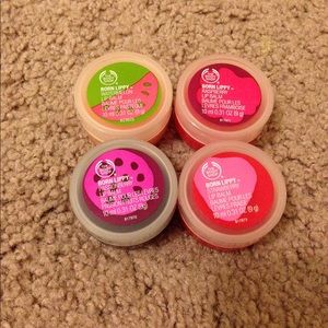 Set of 4 lip balms