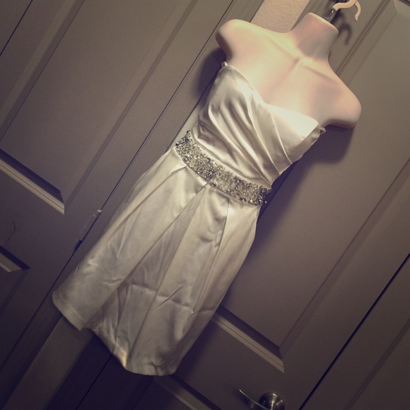 Beautiful pearl white dress