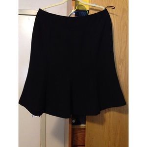 Fit & Flare trumpet skirt