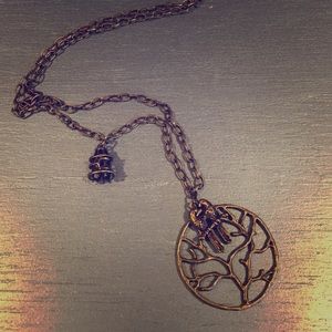 Pendant necklace