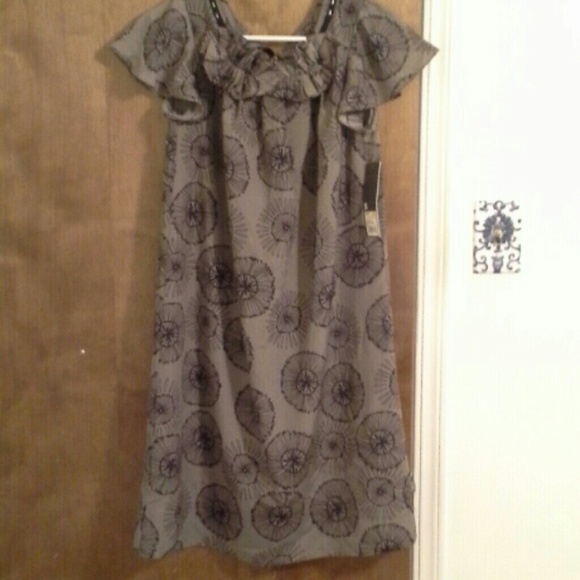 DONATING 5 for $25 Brown sunburst dress - Picture 1 of 1