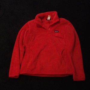 Red patagonia fleece I NEGOTIATE.