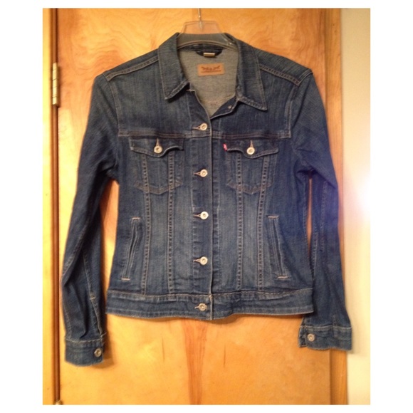 💥Sunday Sale💥Levi's Denim Jacket