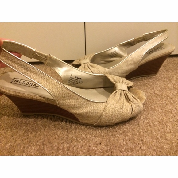 Beige Bow Wedges