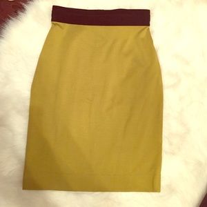 BCBG fitted pencil skirt