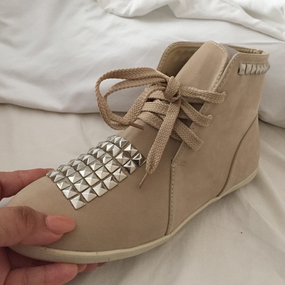 Studded high tops - Picture 2 of 4