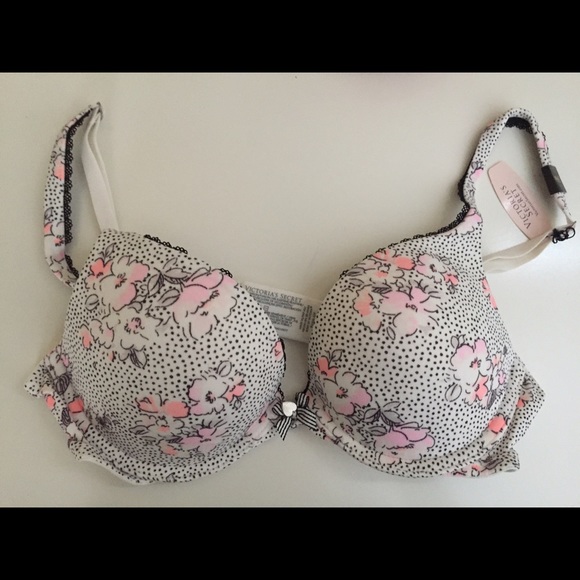 Victoria Secret Bra. Push-Up.