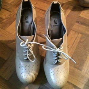 Real leather platform pumps