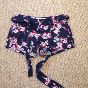 Size 1/2 floral shorts