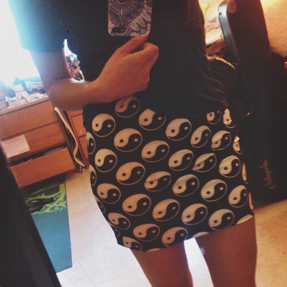 Yin-yang Skirt