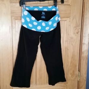 Cropped yoga pants