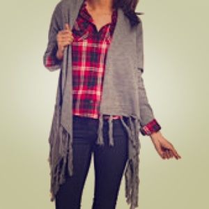OPEN FRINGE CARDI