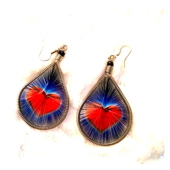 Jewelry - Heart Thread Earrings