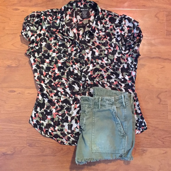Camo Top - Picture 1 of 2