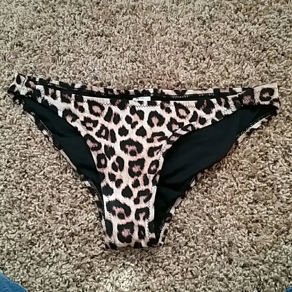 Forever 21 Swim Bottoms Scrunched