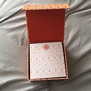 Brand new Tory Burch post it box set!