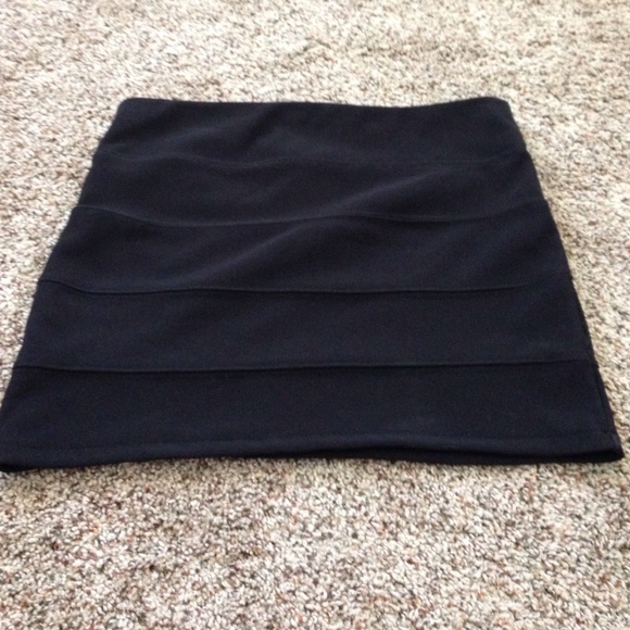 Black bandage skirt - Picture 1 of 2