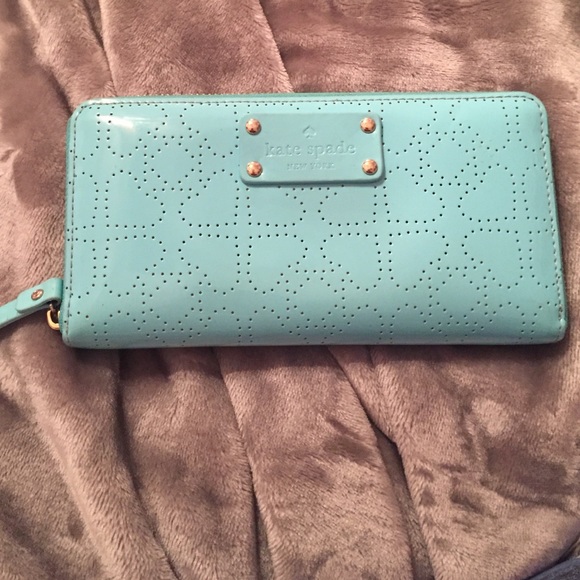 ❌SOLD❌ Kate Spade Wallet - Picture 4 of 4