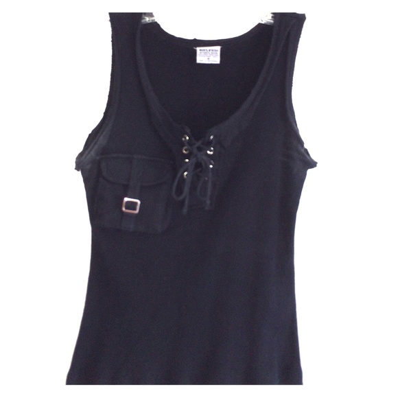 Juniors sleeveless top