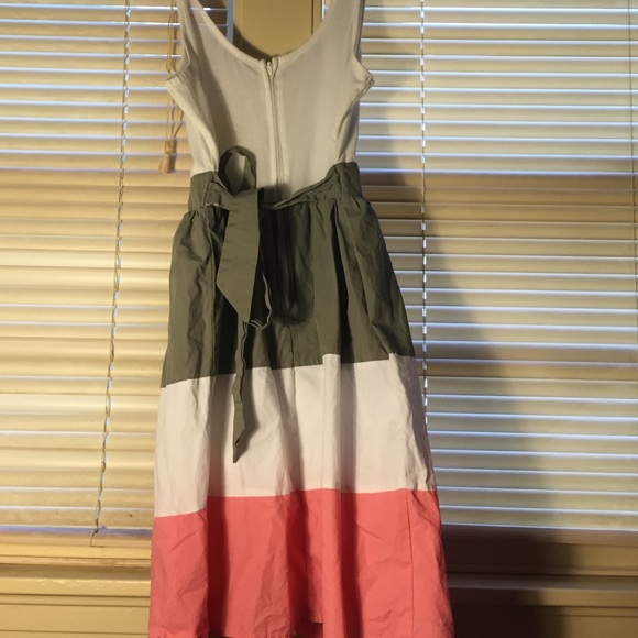 Dress - Picture 2 of 2