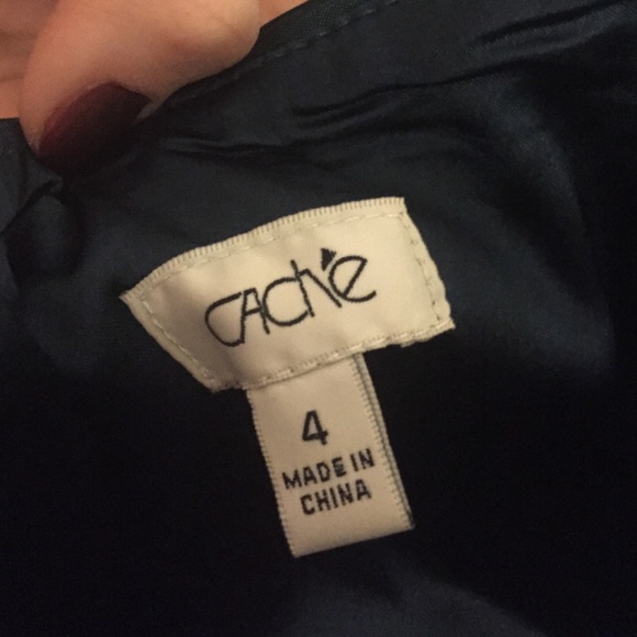 Cache dress - Picture 3 of 3