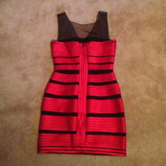BCBGMAXAZRIA DRESS