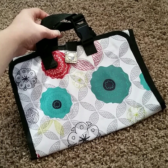 ⭕ REDUCED ⭕ Thirty-one travel makeup organizer