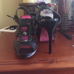Dollhouse black leather heels